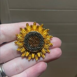 Golden Sunflower Brooch